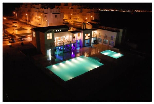 Surfer's Bay Surfcamp (Peniche, Portugal)