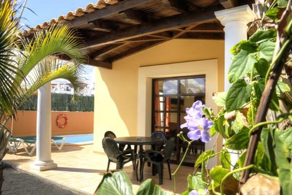 LaOla Surfcamp (Corralejo, Fuerteventura)